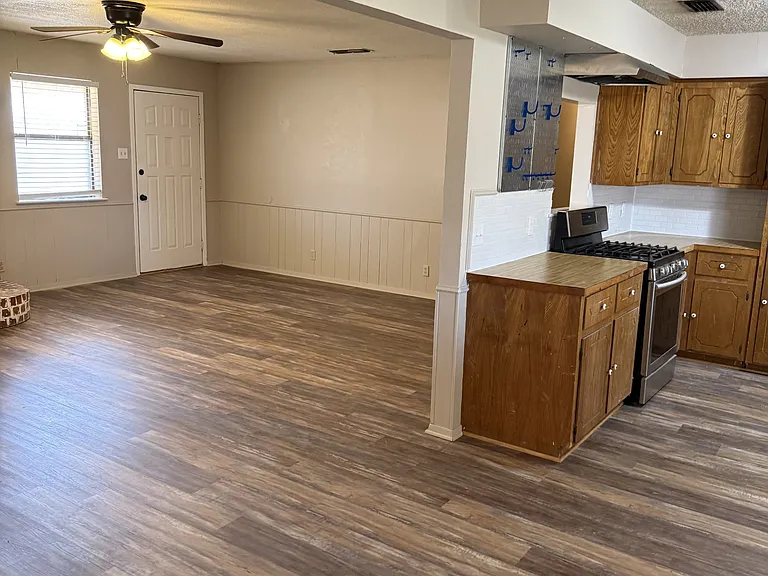 371 Rs County Rd #2140 — Photo 3
