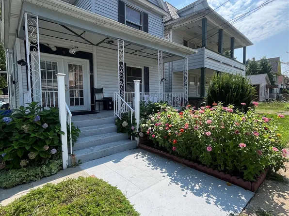 931 E 8th St, Erie, PA 16503