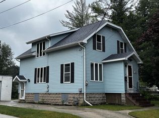 2009 33rd St, Two Rivers, WI 54241