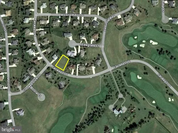 7165 Fairway Dr S, Fayetteville, PA 17222