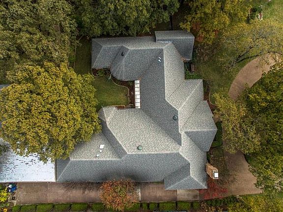 4th image of 4103 Wood Creek Ct