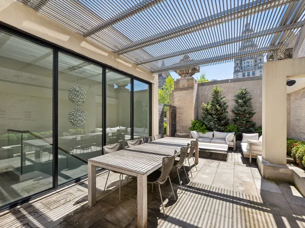 49 Chambers Street image 18 of 34