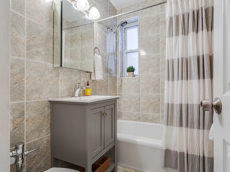 715 Ocean Pkwy #2K — Photo 10