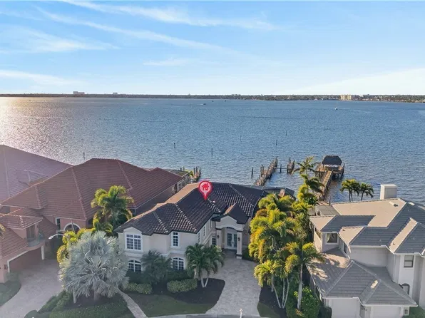 12782 Yacht Club Cir, Fort Myers, FL 33919