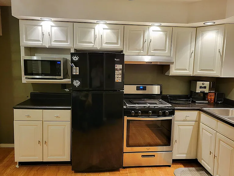 2112 Carey Way #1 — Photo 8