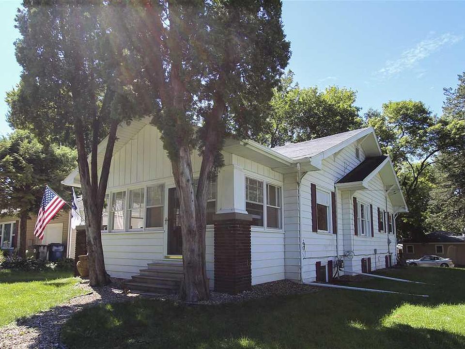 1006 Hammond Ave, Waterloo, IA 50702 Zillow