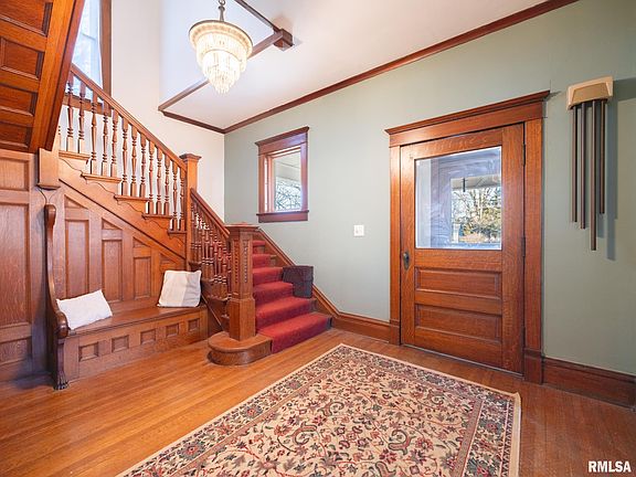 5th image of 502 W 4th St