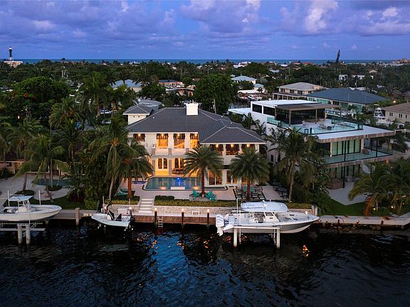 5th image of 2307 N Riverside Drive