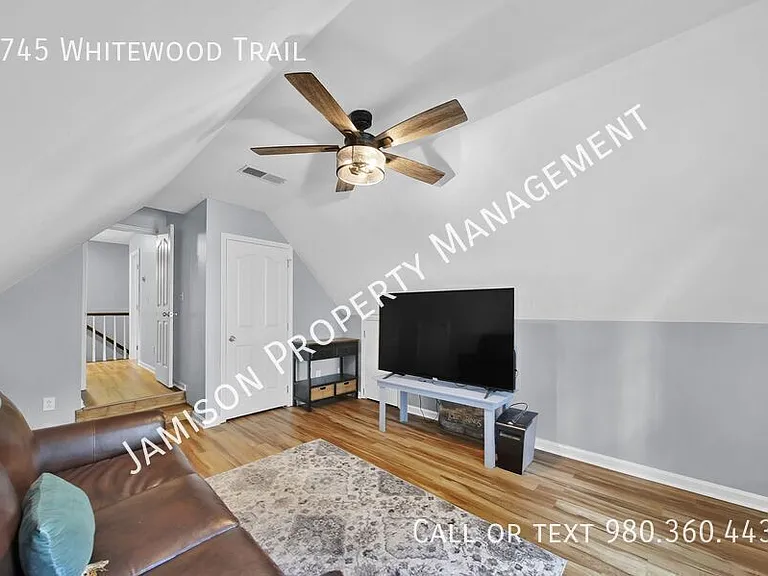 9745 Whitewood Trl — Photo 15