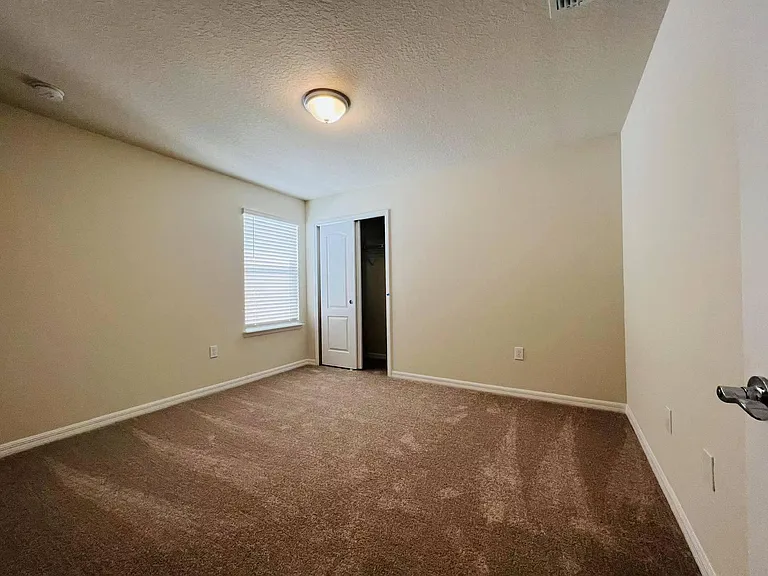 7236 Oakmoss Loop — Photo 18