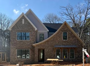 8721 Little Deer Ln, Raleigh, NC 27613