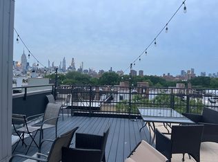 514 E 6th St #PENTHOUSE F, New York, NY 10009
