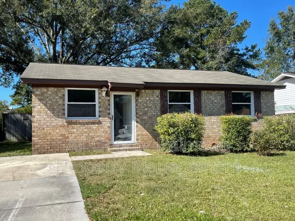 47 Elmwood Pl, Goose Creek, SC 29445