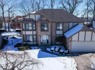 48396 Frank Dr, Macomb, MI 48044