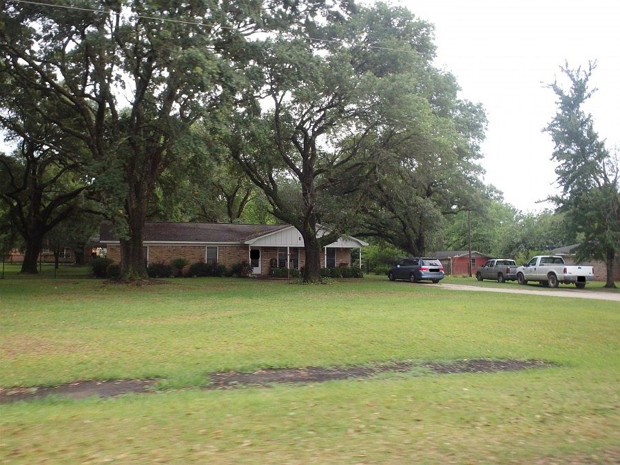 1st image of 8181 Meadow Ln N