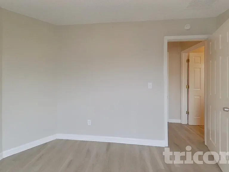 236 Galway Ln — Photo 11