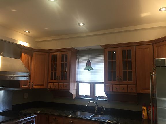 5th image of 61-25 168th St