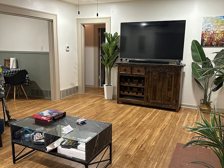 208 McAnear St — Photo 6