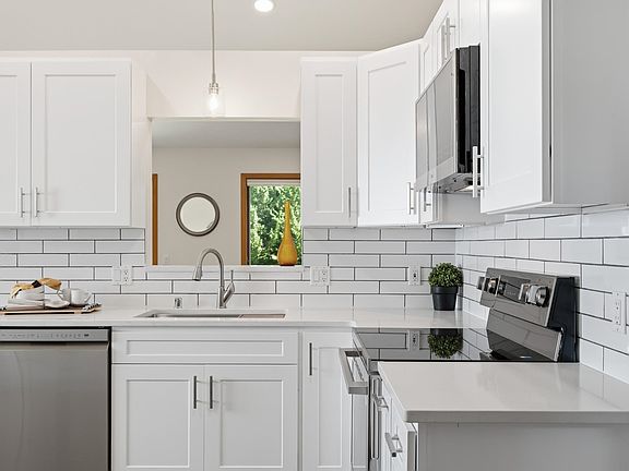 5th image of 8405 Shale Dr