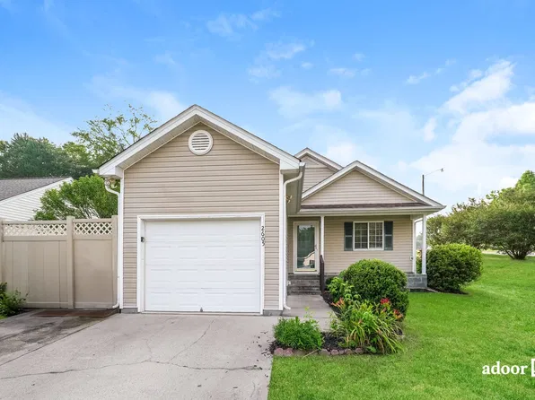 2605 Stratford Lake Rd, Winston Salem, NC 27103