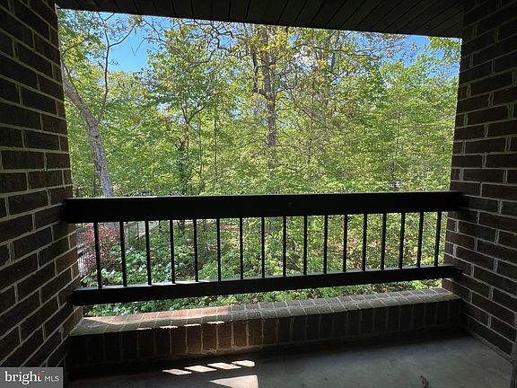 3rd image of 23240 Chestnut Oak Ct APT 1045