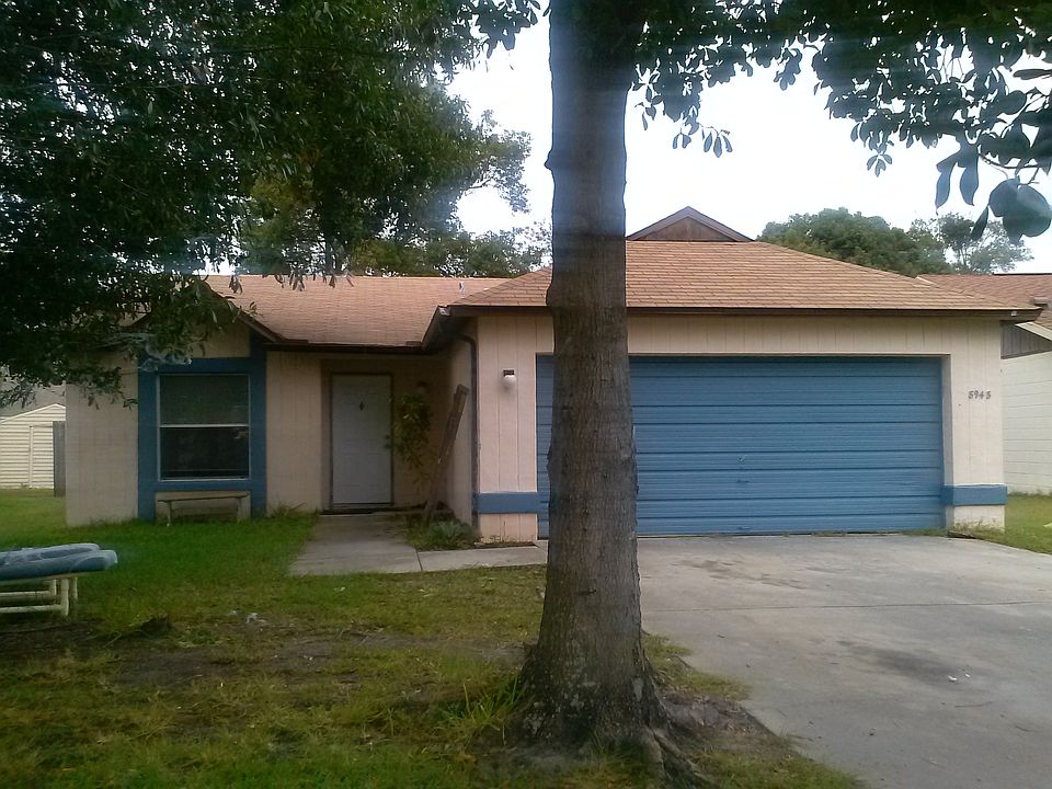 1st image of 8943 Valencia Gardens Dr