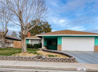 140 Rawhide Ln, Ridgecrest, CA 93555