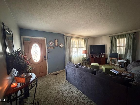 3rd image of 603 Sagefield Way