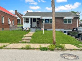 102 Johnston Rd, Bentleyville, PA 15314