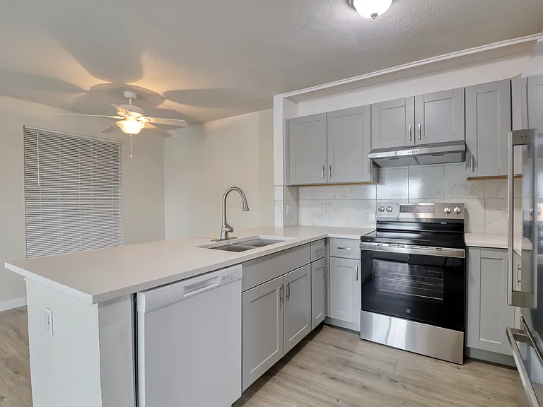 4460 S Pitkin St #117 — Photo 7