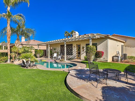 3rd image of 43635 Corte Del Oro