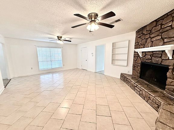 5th image of 16405 Patton Ave