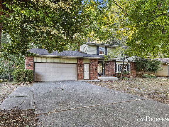 2nd image of 4050 Bruce Ct SW