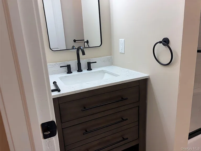 452 Somerset Dr #F — Photo 23