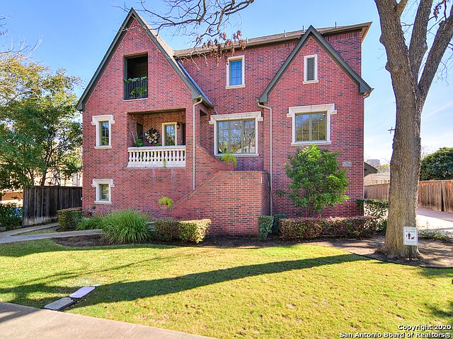 1st image of 210 Arcadia Pl APT 1