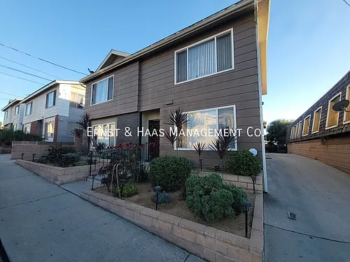 2660 E 19th St #3 Photo 1