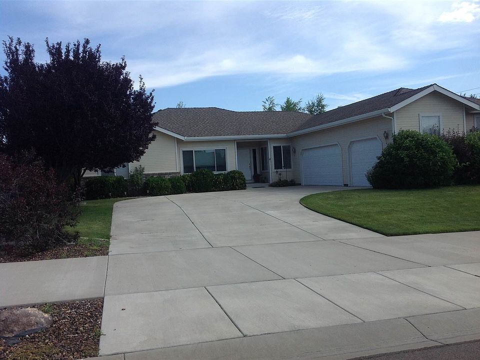1st image of 1726 Desert Peach Dr