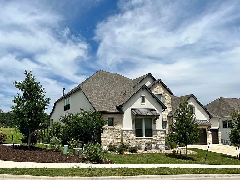 1920 Murano Ln — Photo 25