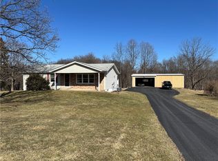 940 Stonebraker Rd, Indiana, PA 15701