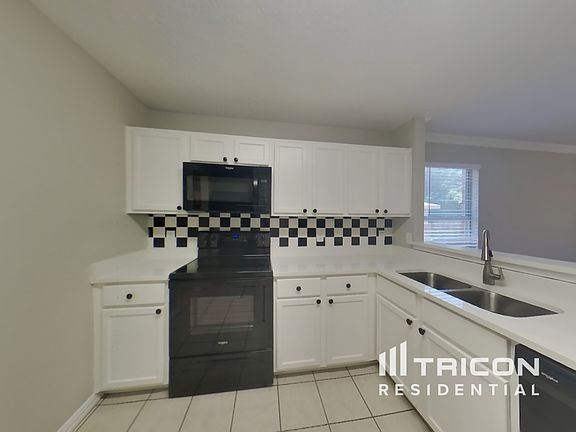 4th image of 912 Anvil Creek Dr