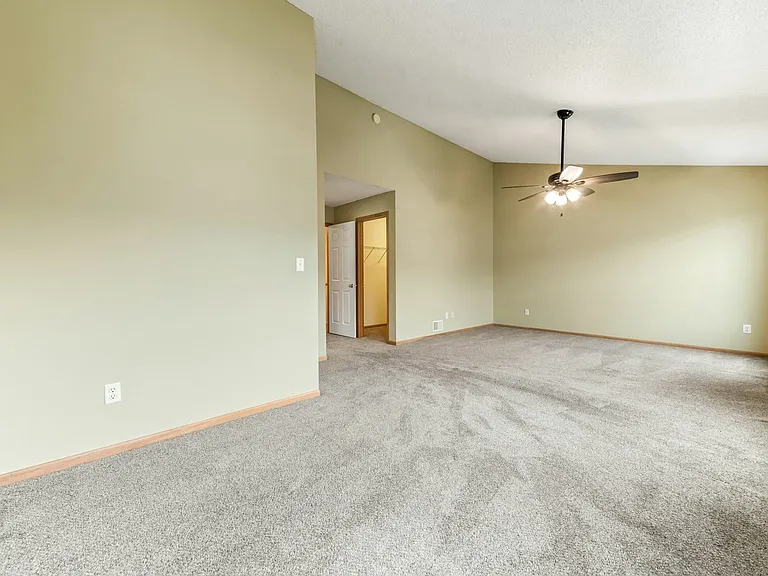 15726 Frisian Ln — Photo 27