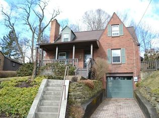 827 Harden Dr, Pittsburgh, PA 15229