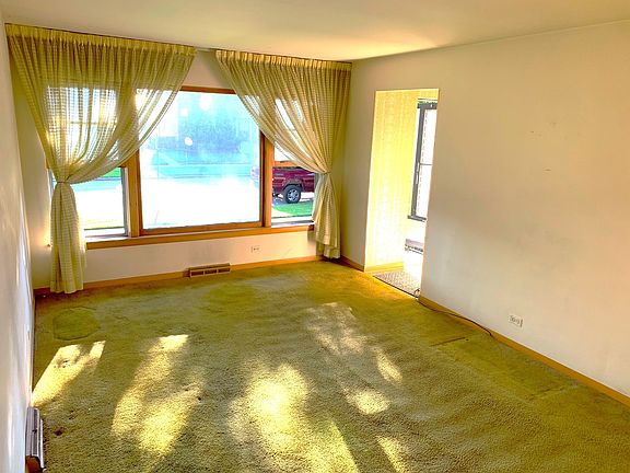 2nd image of 3737 S 56th Ct