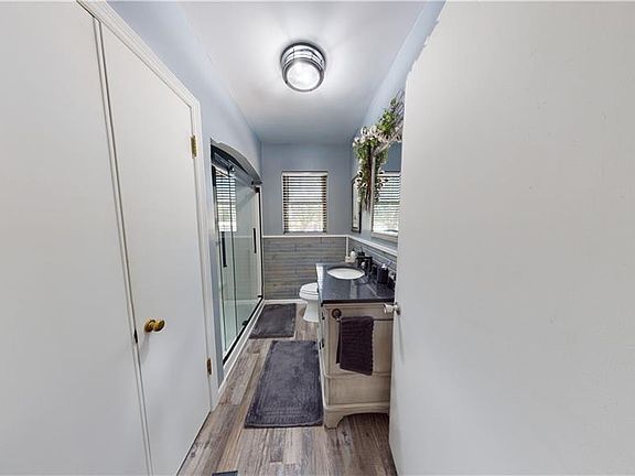 3rd image of 1310 W Austin Blvd