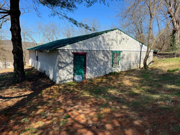 1860 Ford Rd, Winchester, KY 40391