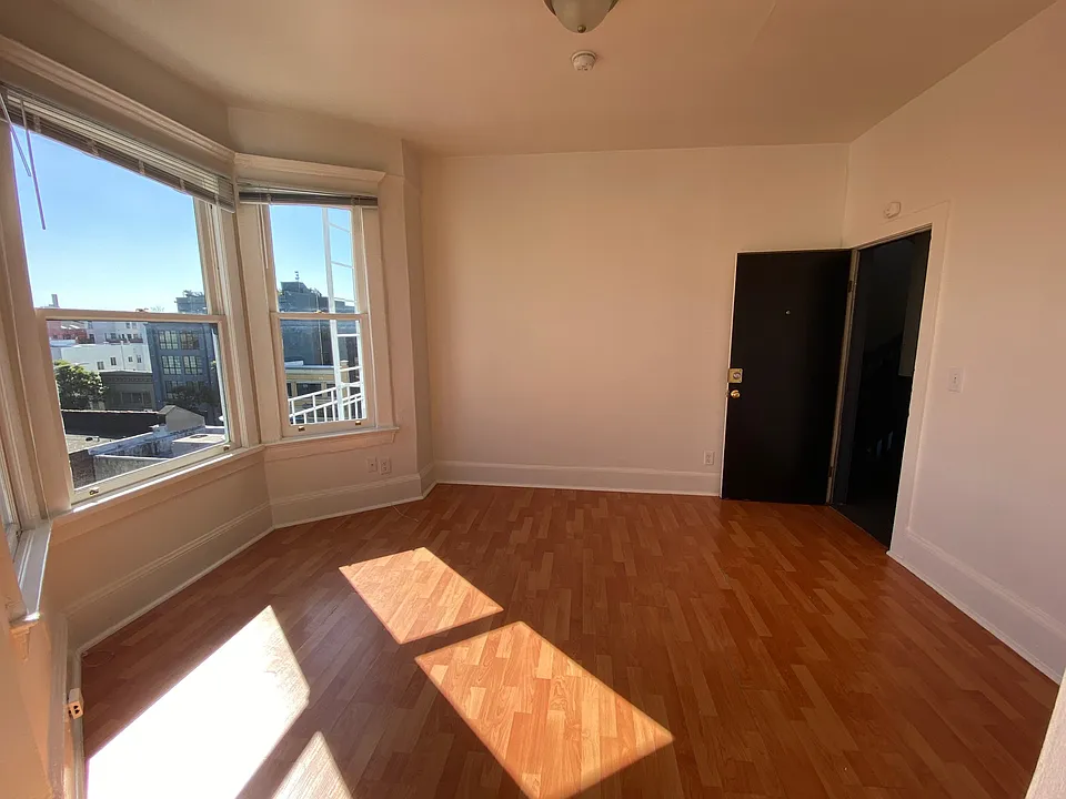 227 9th St #44