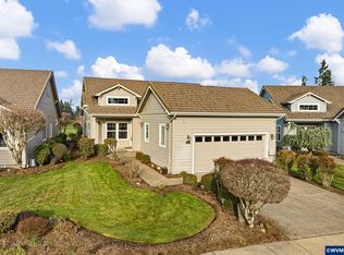 240 Magnolia Dr, Creswell, OR