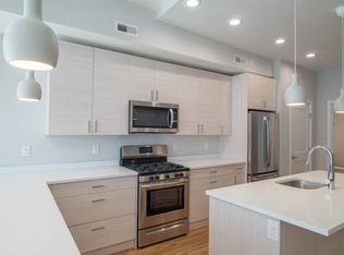 604-06 S 9th St #304, Philadelphia, PA 19147