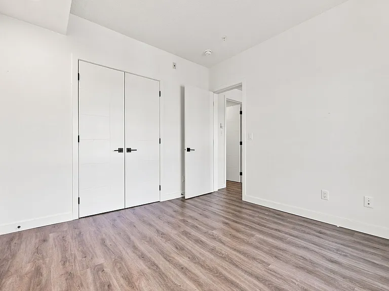 350 Livingston Cmn NE #3303 — Photo 10