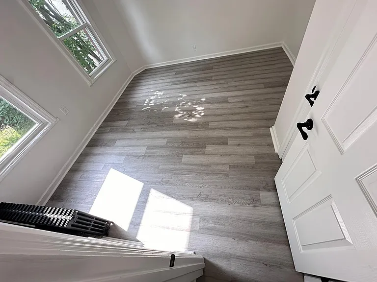109 S 7th Ave #5 — Photo 32